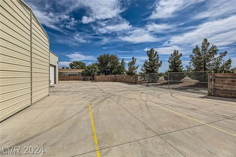 5202 Willis, North Las Vegas, NV 89031