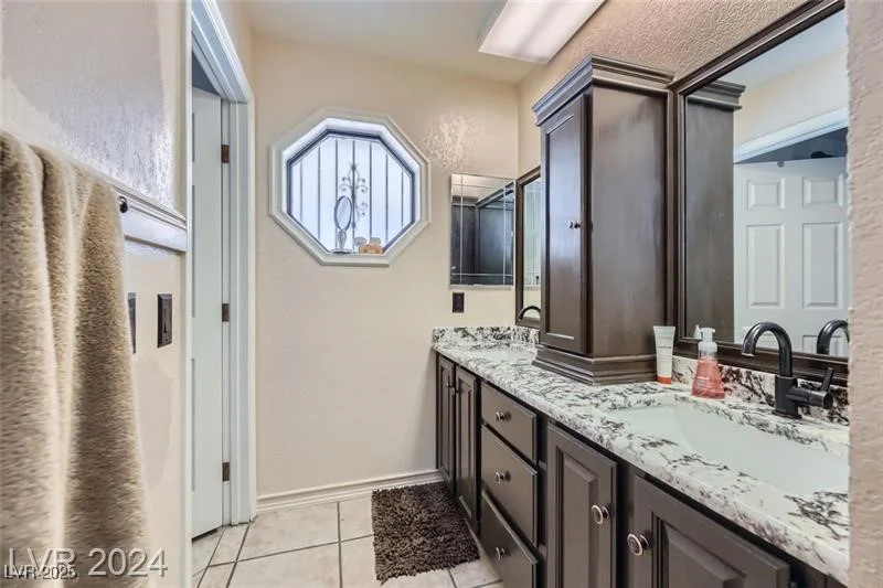 5202 Willis, North Las Vegas, NV 89031