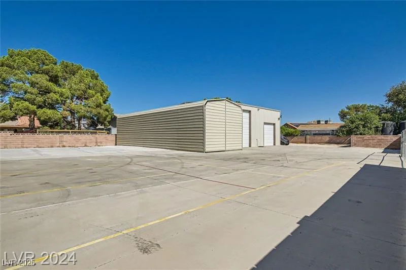 5202 Willis, North Las Vegas, NV 89031