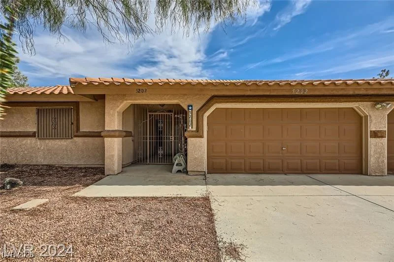 5202 Willis, North Las Vegas, NV 89031