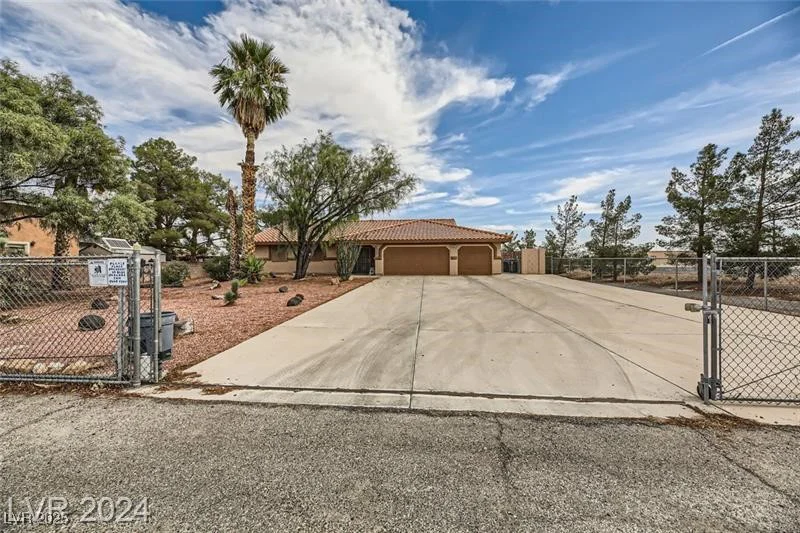 5202 Willis, North Las Vegas, NV 89031