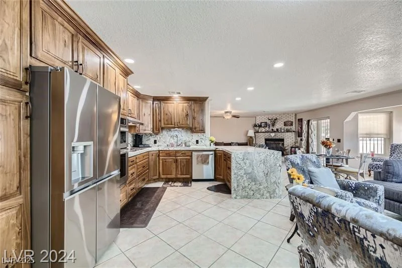 5202 Willis, North Las Vegas, NV 89031