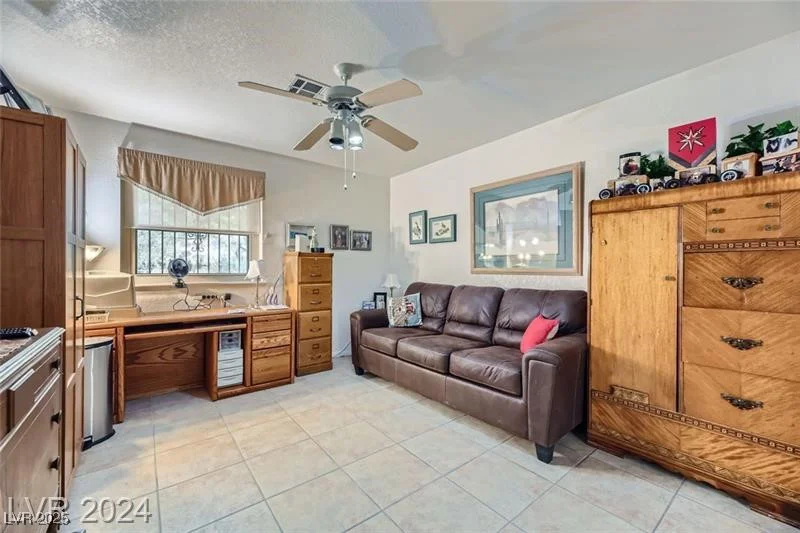5202 Willis, North Las Vegas, NV 89031