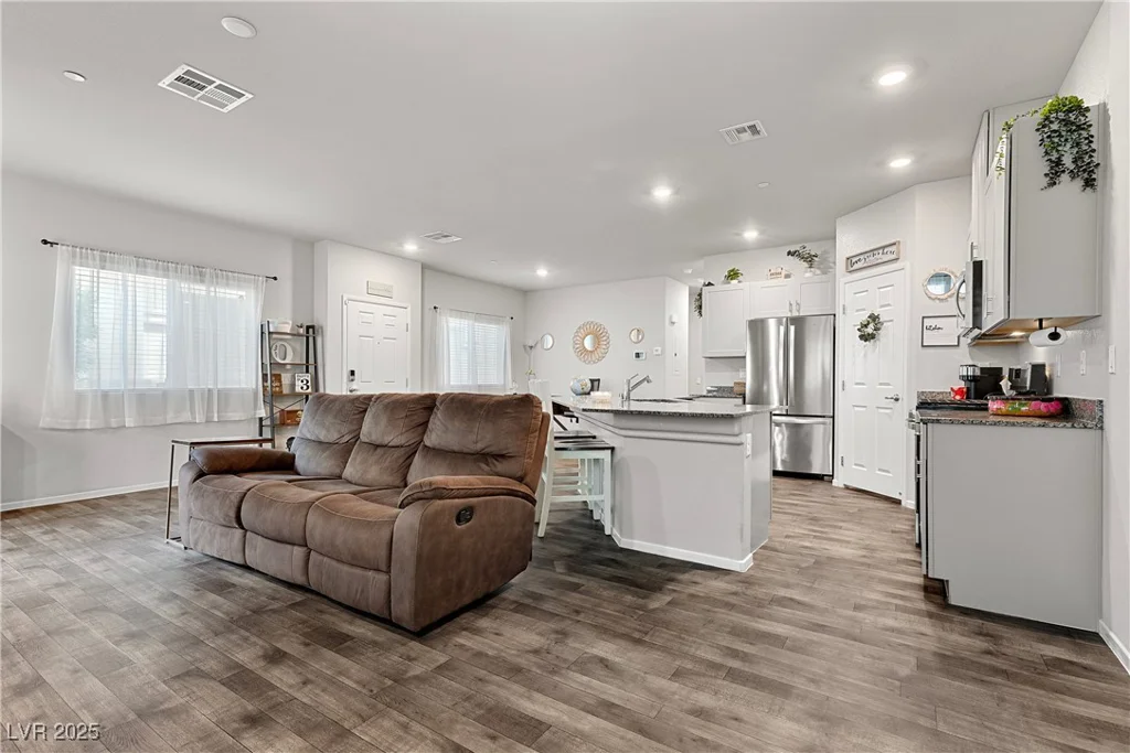 4650 Ridgeley, North Las Vegas, NV 89084