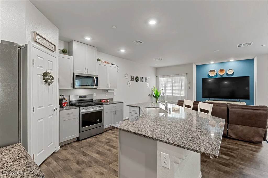 4650 Ridgeley, North Las Vegas, NV 89084
