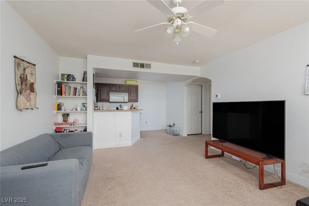 5114 Jones, Las Vegas, NV 89118