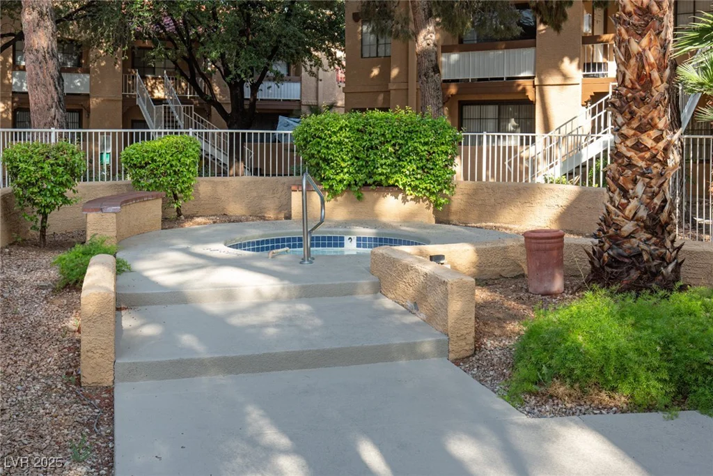 5114 Jones, Las Vegas, NV 89118