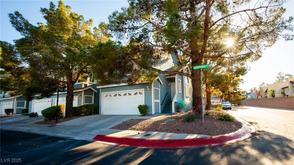 3217 Symphony, Las Vegas, NV 89146