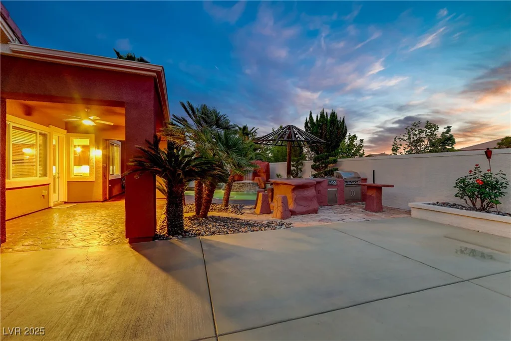 936 Viscanio, Las Vegas, NV 89138