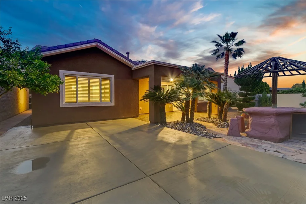 936 Viscanio, Las Vegas, NV 89138