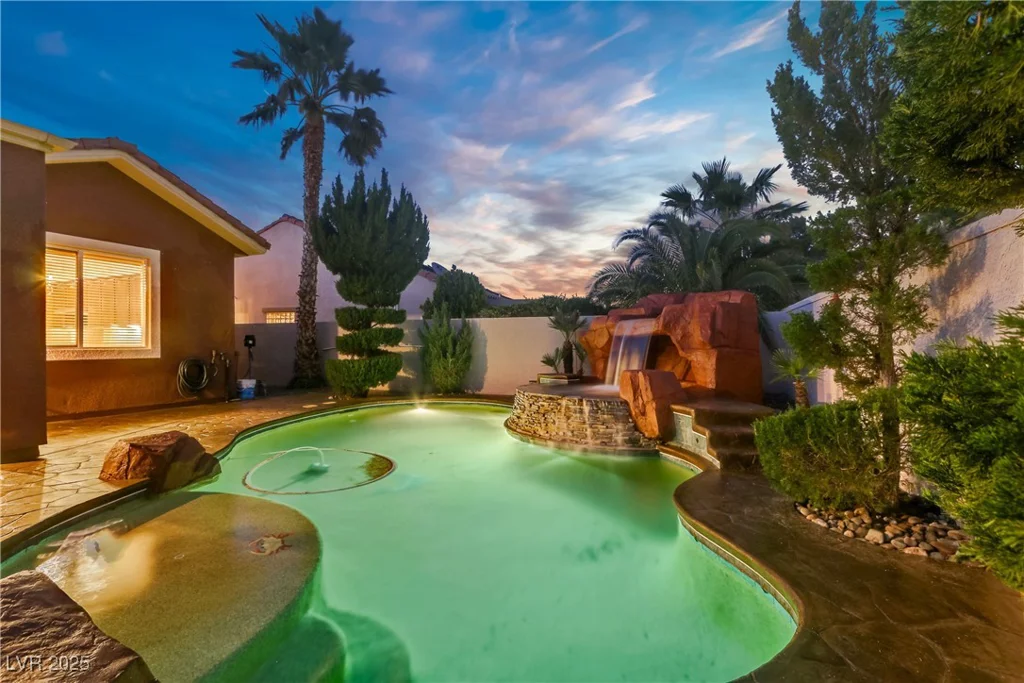 936 Viscanio, Las Vegas, NV 89138