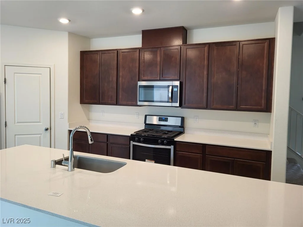7672 Lush Oasis, Las Vegas, NV 89113
