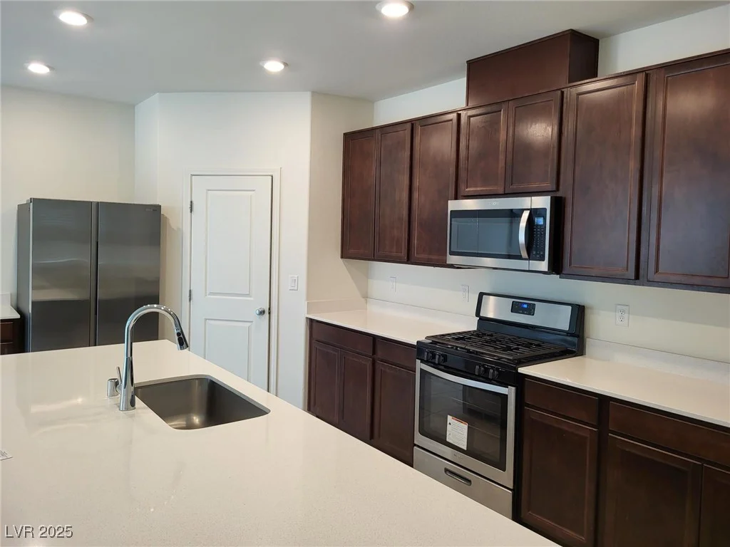 7672 Lush Oasis, Las Vegas, NV 89113