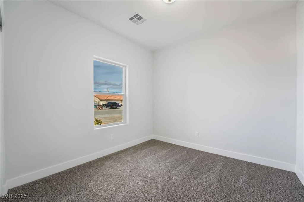2071 Idaho, Pahrump, NV 89048
