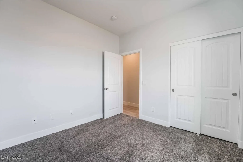 2071 Idaho, Pahrump, NV 89048