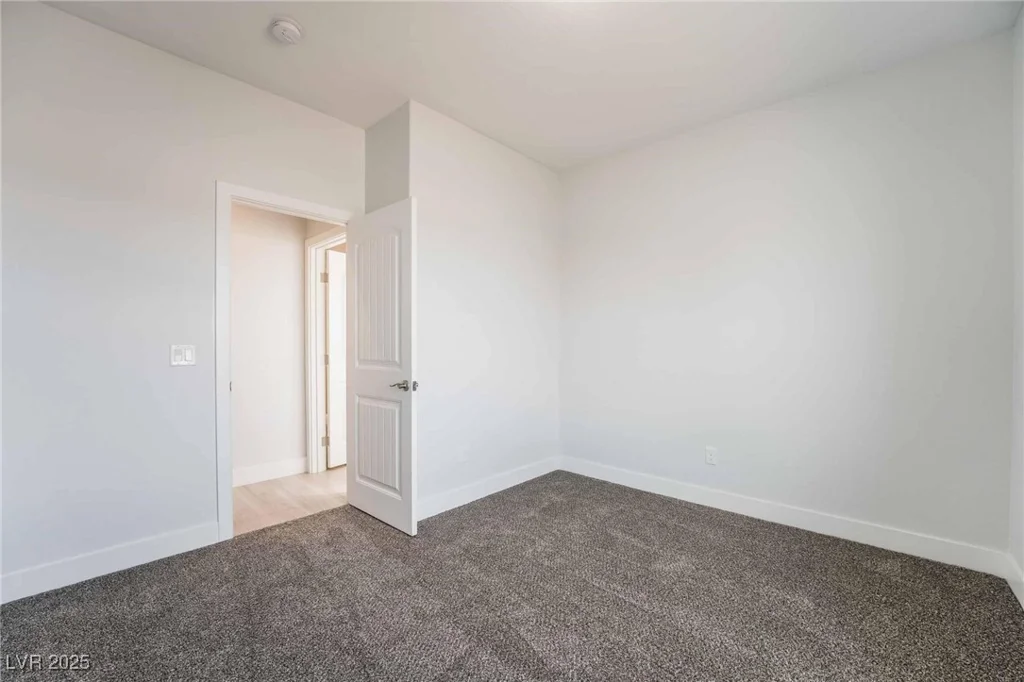 2071 Idaho, Pahrump, NV 89048