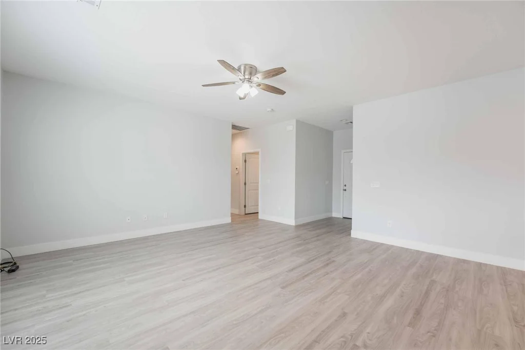 2071 Idaho, Pahrump, NV 89048