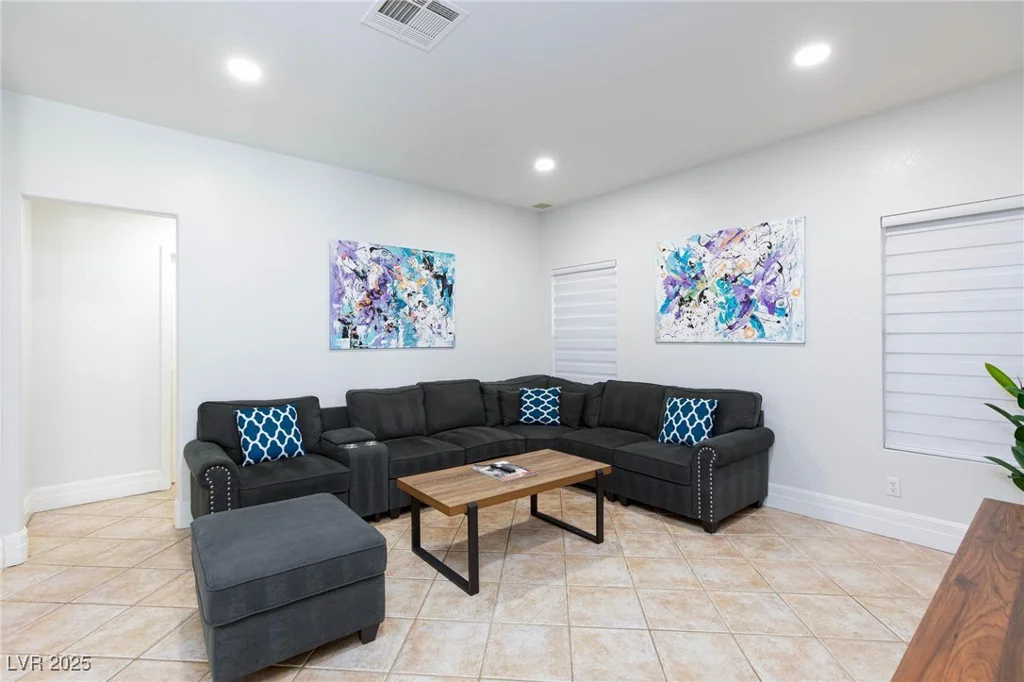 1246 Gary, Las Vegas, NV 89123