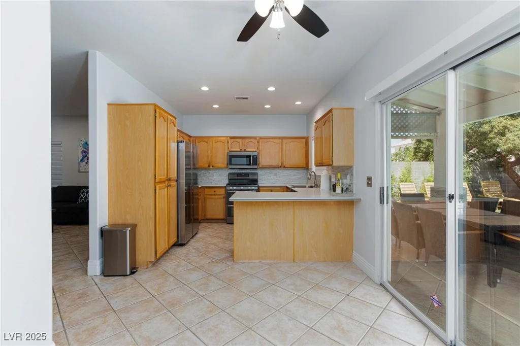 1246 Gary, Las Vegas, NV 89123