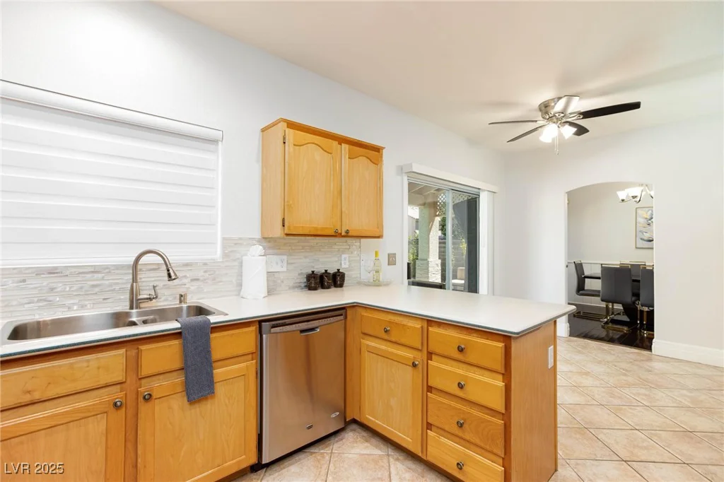 1246 Gary, Las Vegas, NV 89123