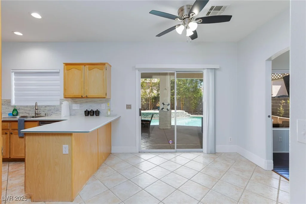1246 Gary, Las Vegas, NV 89123