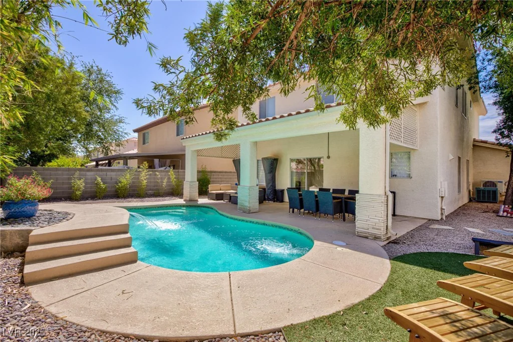 1246 Gary, Las Vegas, NV 89123