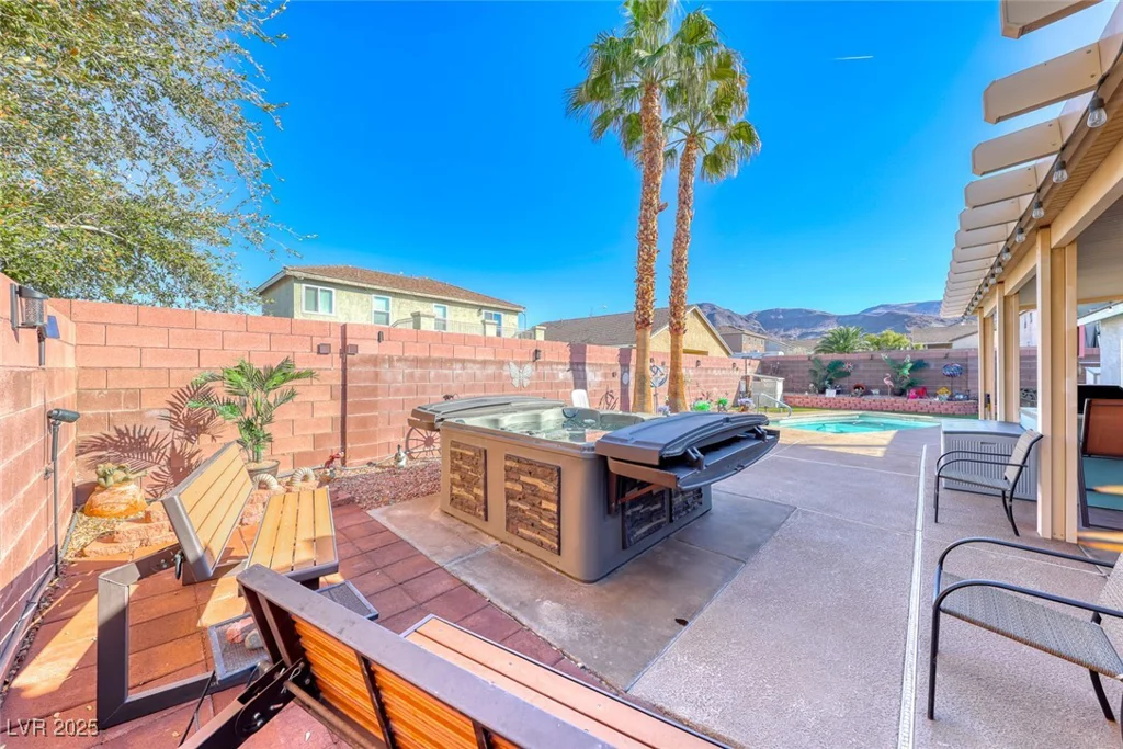 52 Vallejo Verde, Henderson, NV 89012