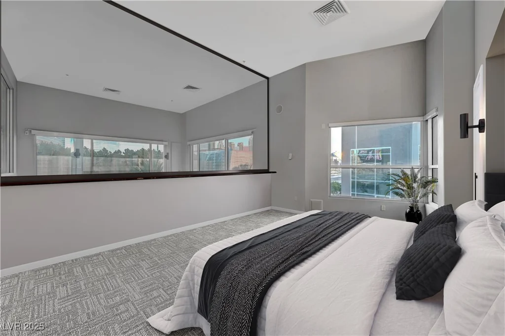 4515 Dean Martin, Las Vegas, NV 89103