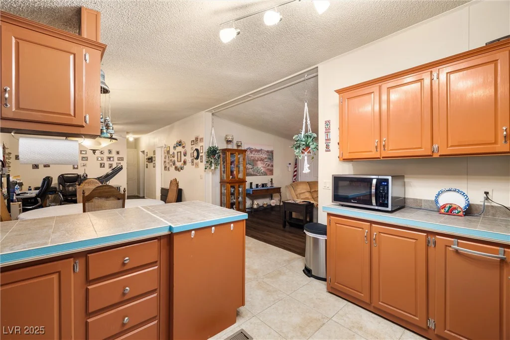 4931 Comanche, Pahrump, NV 89061