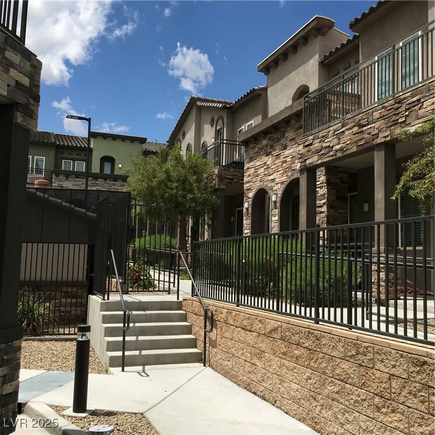 6450 Spring Jog, Las Vegas, NV 89166