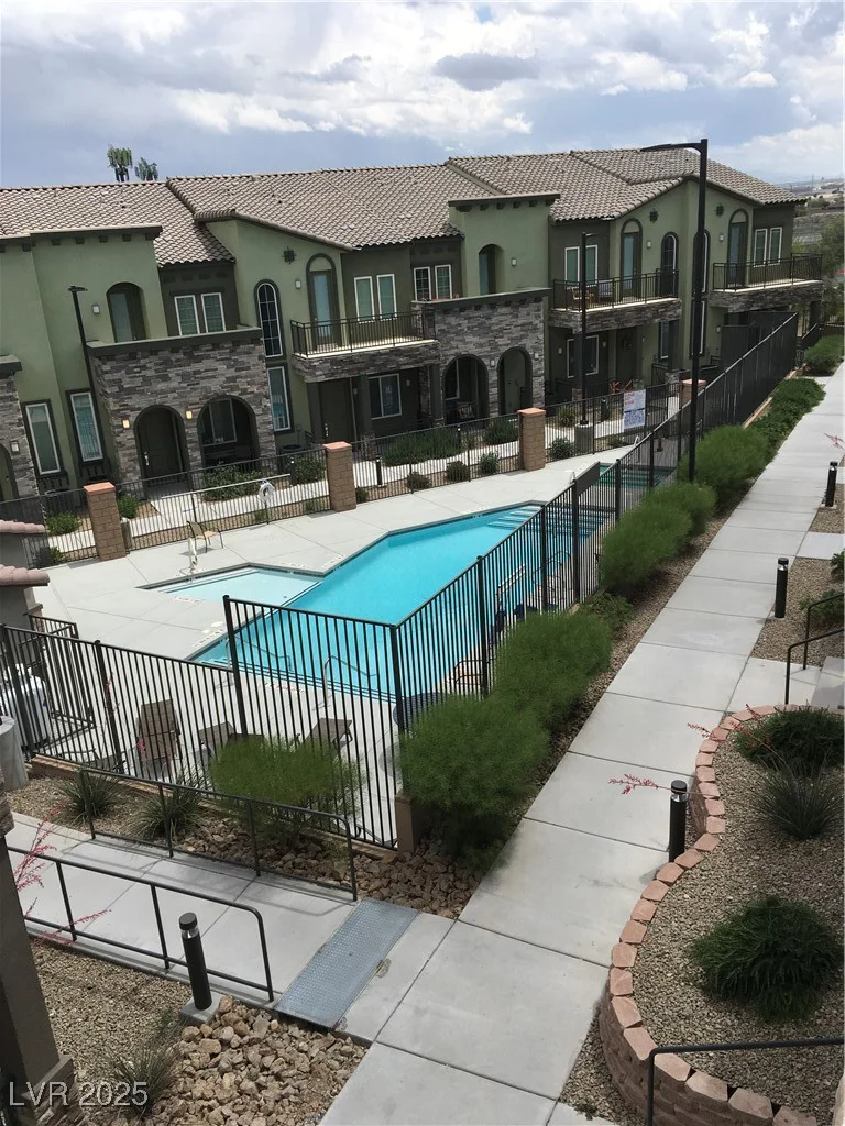 6450 Spring Jog, Las Vegas, NV 89166