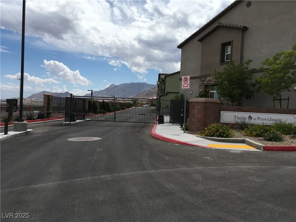 6450 Spring Jog, Las Vegas, NV 89166