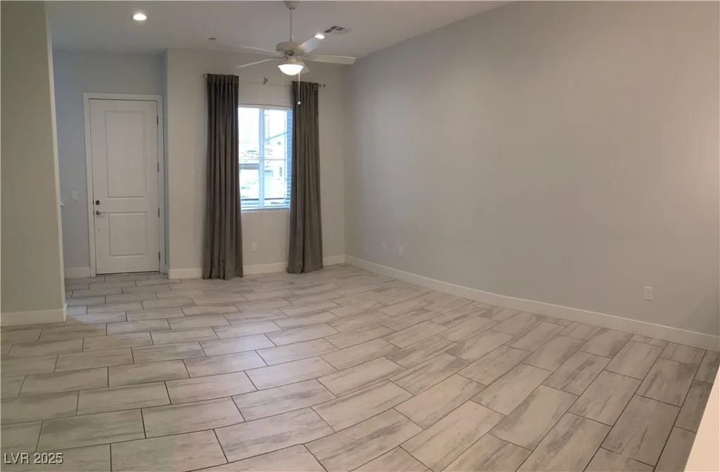 6450 Spring Jog, Las Vegas, NV 89166