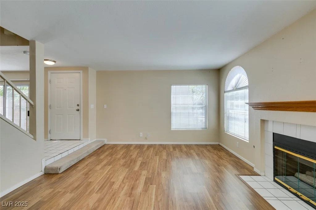 7732 Almeria, Las Vegas, NV 89128