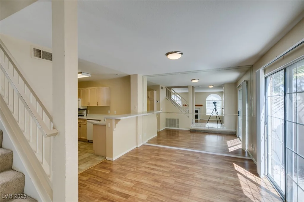 7732 Almeria, Las Vegas, NV 89128
