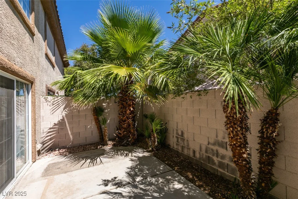 7732 Almeria, Las Vegas, NV 89128