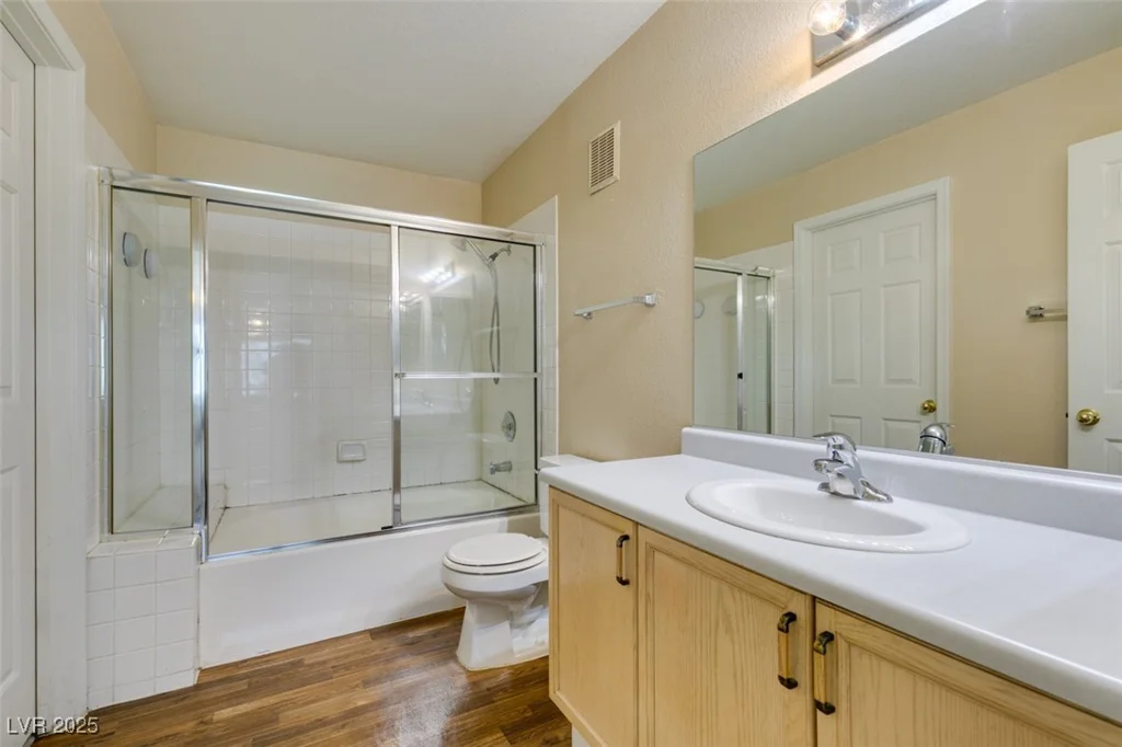 7732 Almeria, Las Vegas, NV 89128