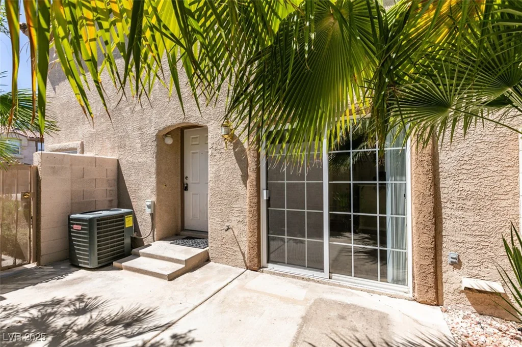 7732 Almeria, Las Vegas, NV 89128