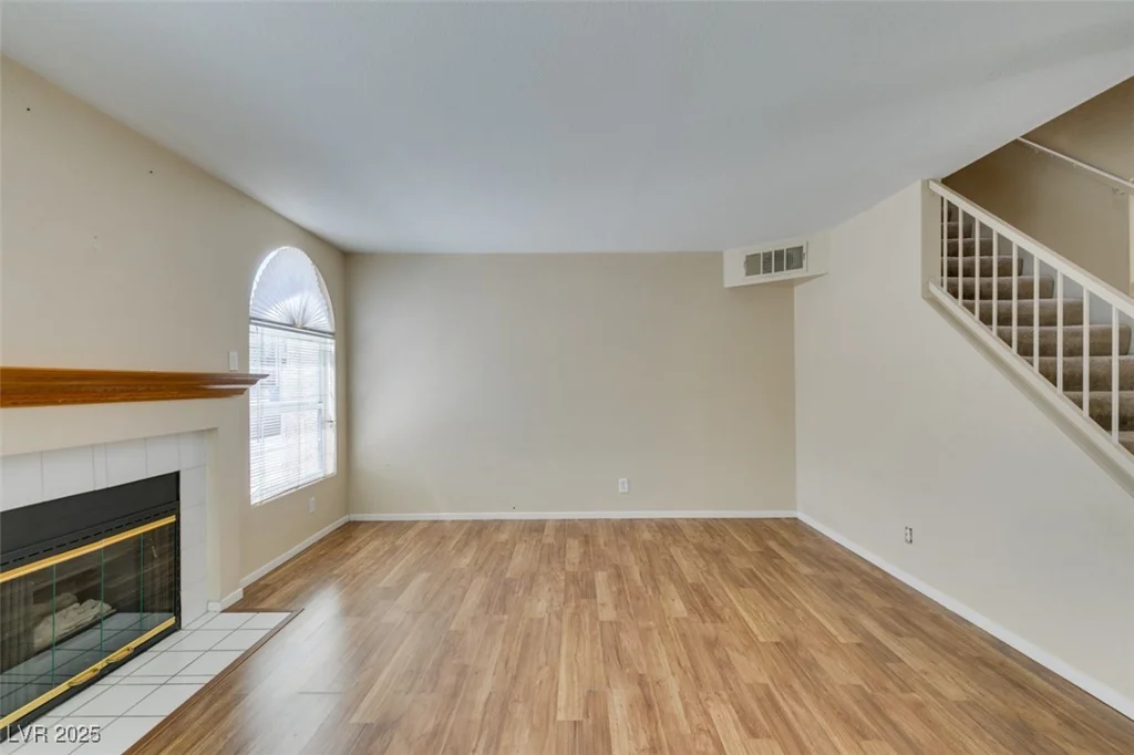 7732 Almeria, Las Vegas, NV 89128