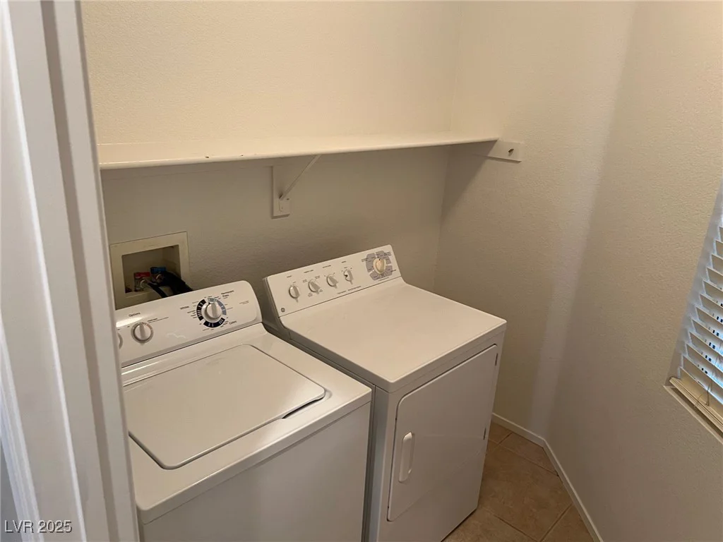 10195 Queensbury, Las Vegas, NV 89135