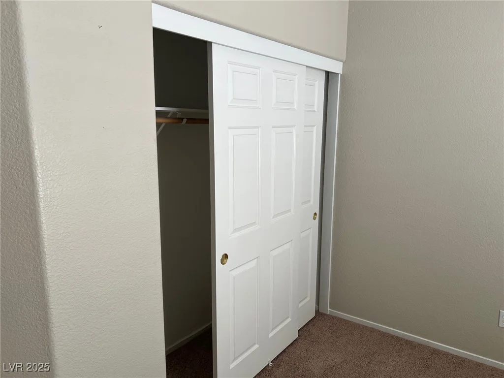 10195 Queensbury, Las Vegas, NV 89135