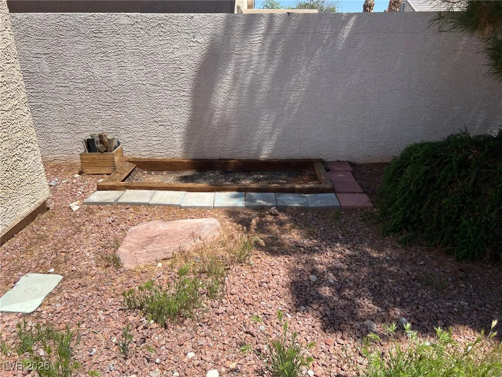 10195 Queensbury, Las Vegas, NV 89135