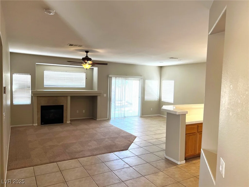 10195 Queensbury, Las Vegas, NV 89135