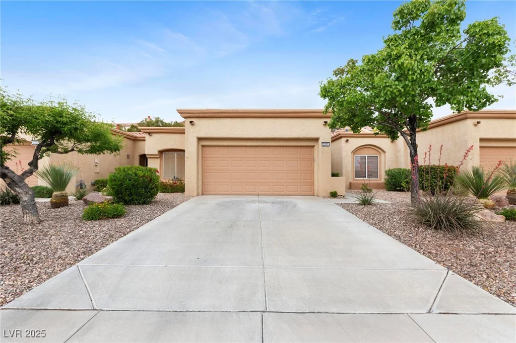 2231 Hallston, Las Vegas, NV 89134