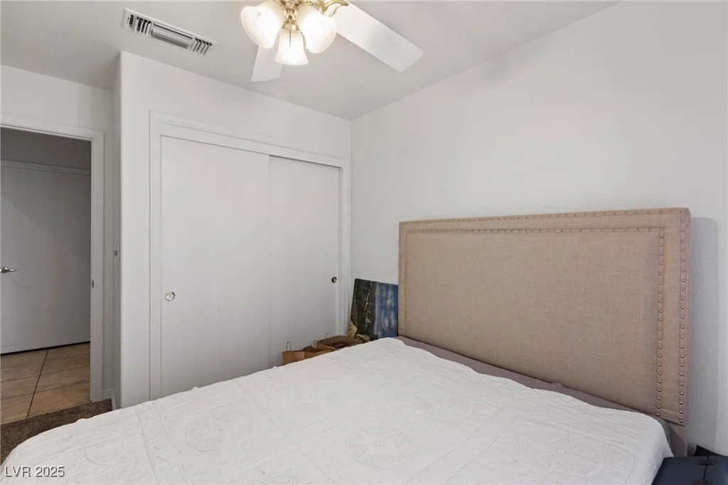 2231 Hallston, Las Vegas, NV 89134