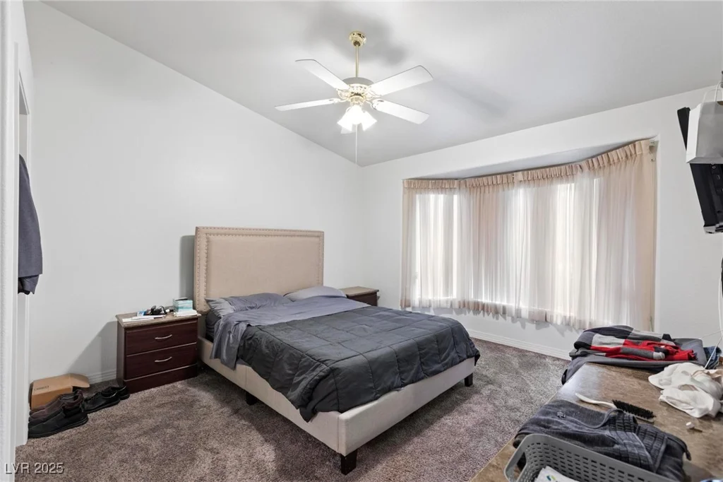 2231 Hallston, Las Vegas, NV 89134