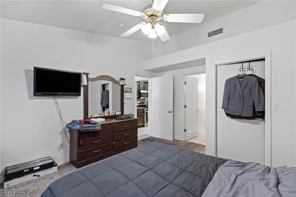 2231 Hallston, Las Vegas, NV 89134