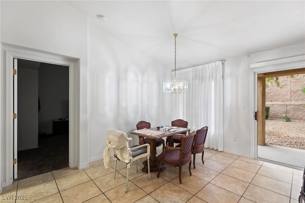 2231 Hallston, Las Vegas, NV 89134