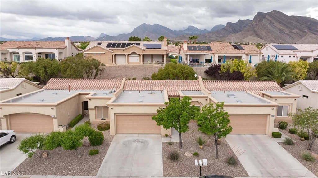 2231 Hallston, Las Vegas, NV 89134