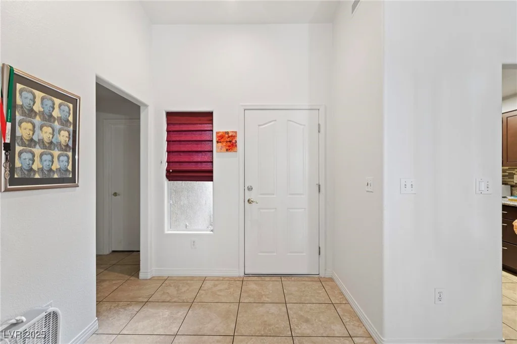 2231 Hallston, Las Vegas, NV 89134